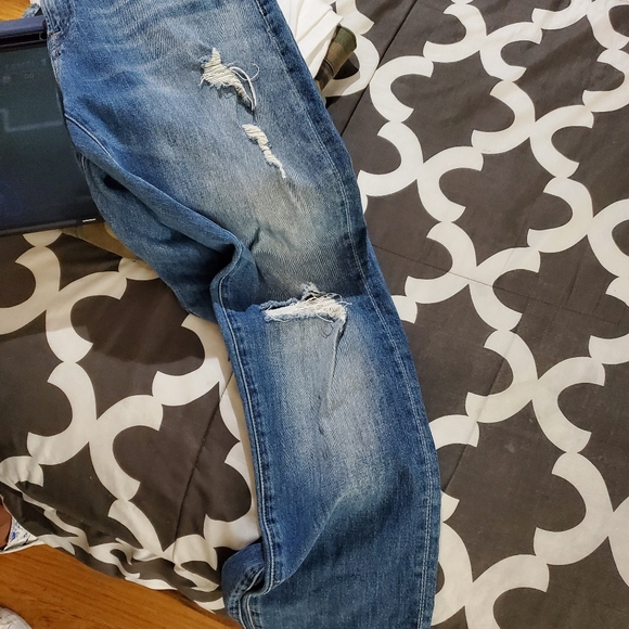 Mens Ripped Fit Jeans - Picture 2 of 3